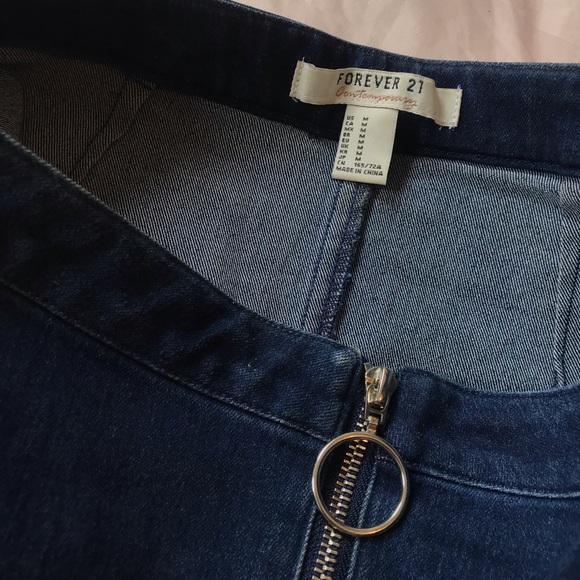 Forever21 zip front denim mini skirt - Picture 3 of 5